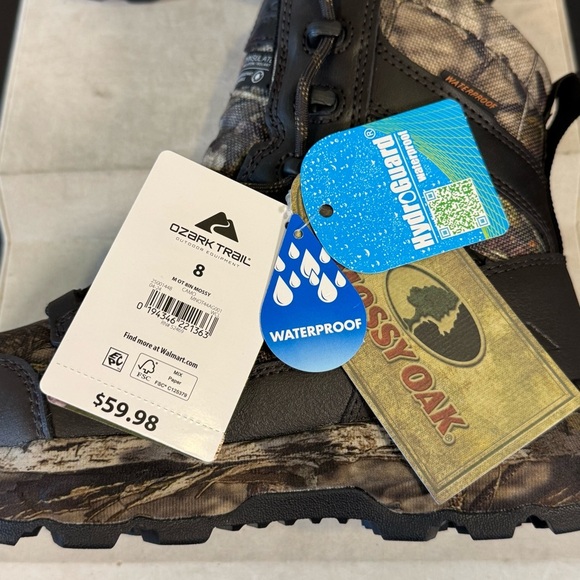 Ozark Trail , Mossy Oak Waterproof Hiking Boots men’s, size 8 - Picture 11 of 12